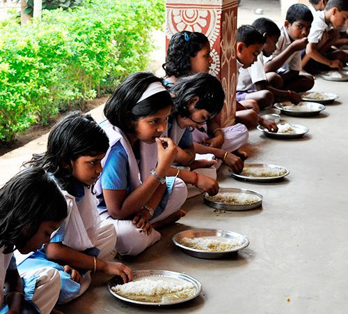 akshaya patra centralised kitchen project for ashram shalas in maharashtra