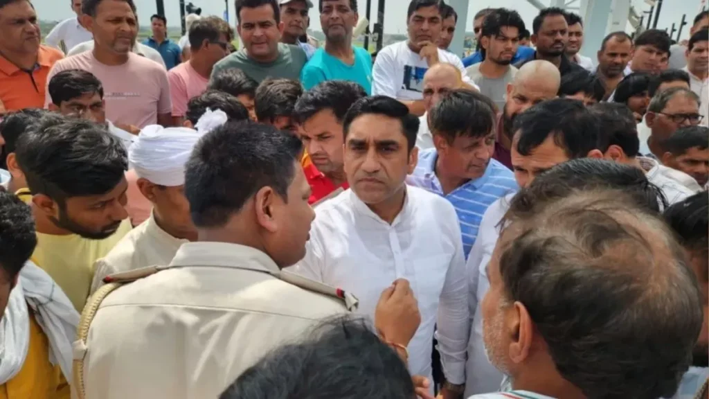 10 09 2025 delhi 84 24042032