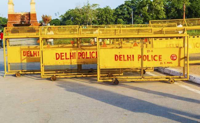 delhi on high alert after reports of 20 let terrorists in india