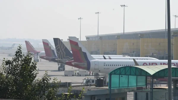 Airport-(10)-1766425034119