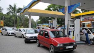 Long Queues At Mumbai Petrol Pumps, Officials Say Adequate Fuel Stocks