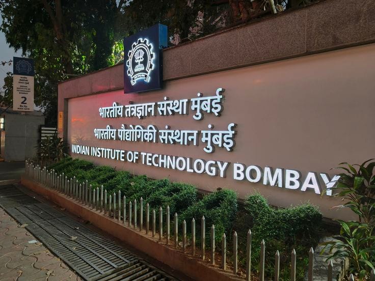 IIM Mumbai Launches Groundbreaking 4-Year UG in Digital Science & Business Management with IIT Bombay!