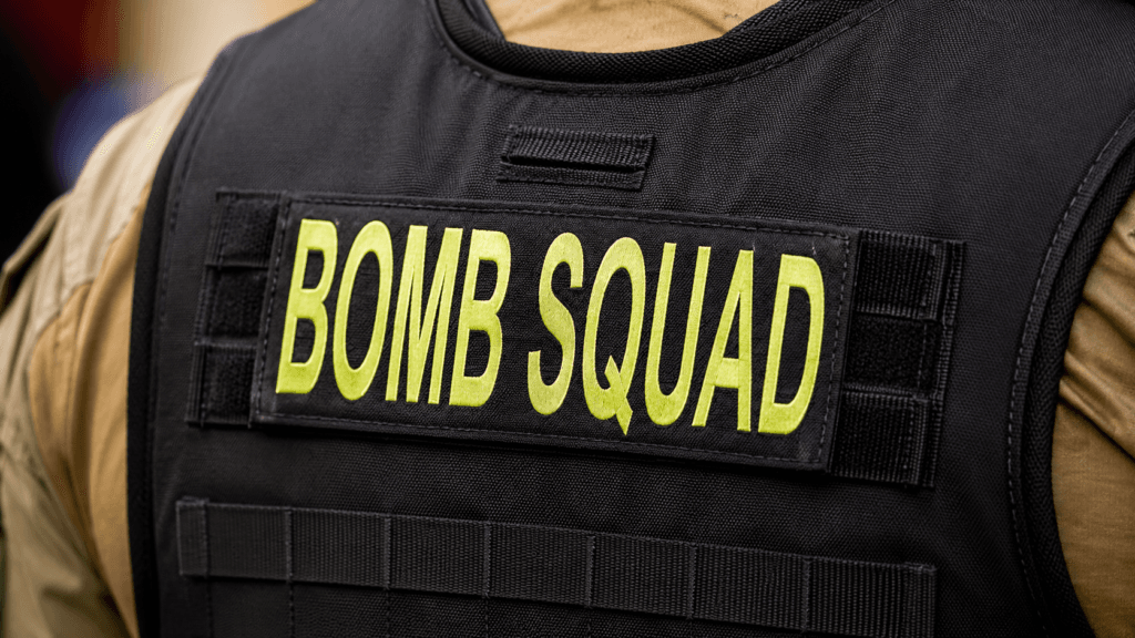 Bomb With 7-Hour Timer Found Near Pune Hospital, Defused Safely by BDDS in Major Security Alert