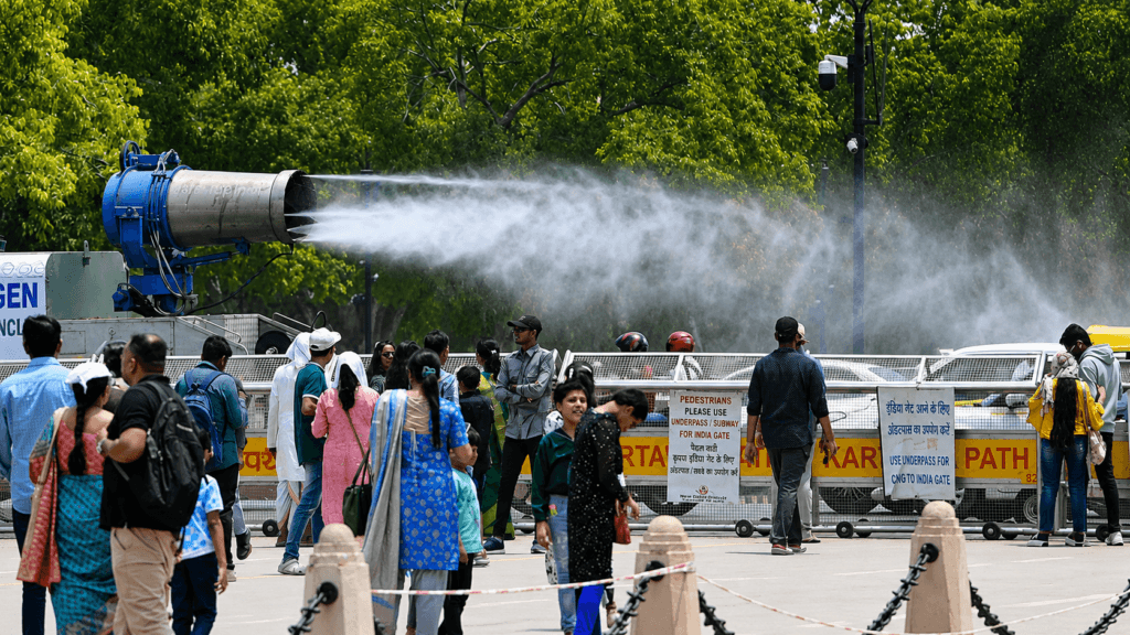 Delhi Records Hottest May Day in 2 Years as Heatwave Grips Capital at 43.4°C