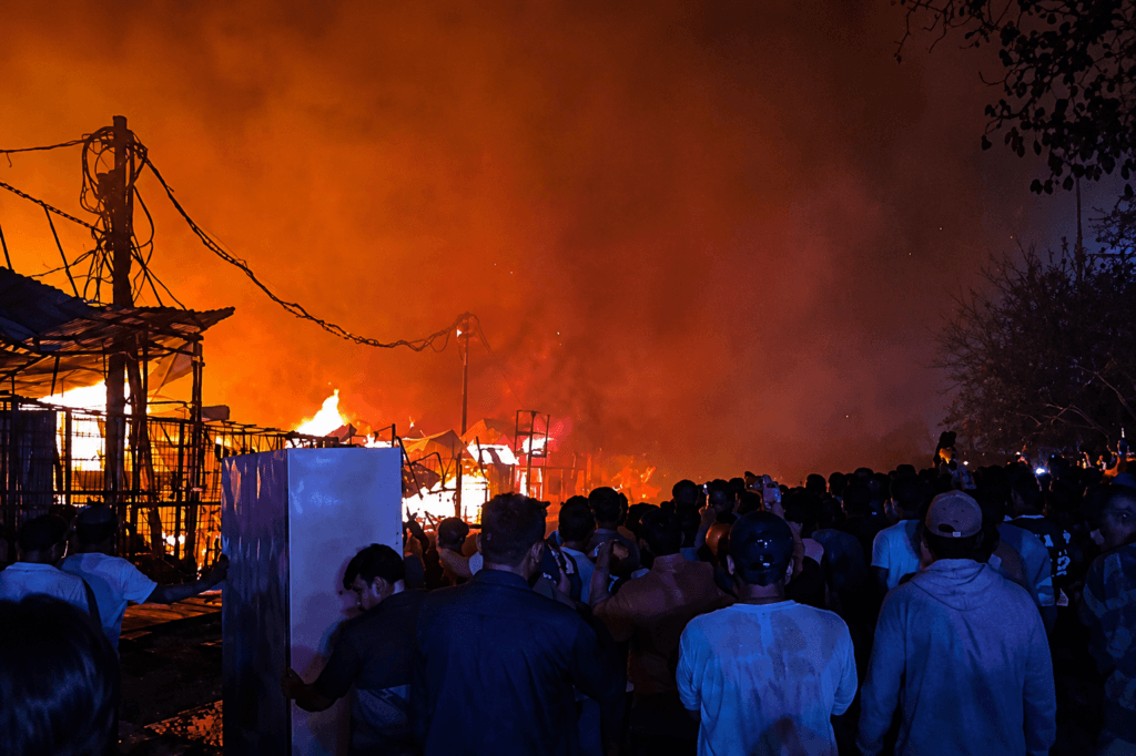 Massive Blaze Engulfs Shastri Park Furniture Market in Delhi, 25 Fire Tenders Rushed In