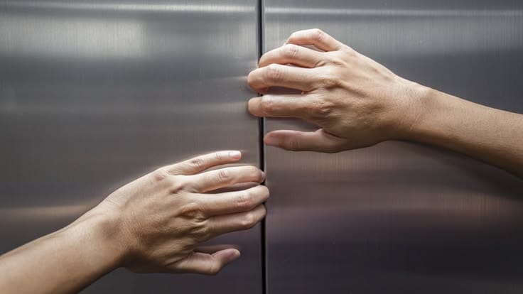 7 Trapped in Overloaded Lift in Pune’s New Sangvi; Fire Brigade Rescues All After 3 Hours