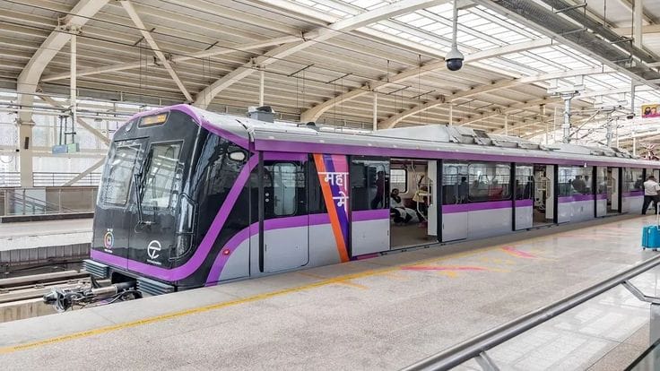 Pune Metro Coach Leakage During Heavy Rain Sparks Commuter Concerns
