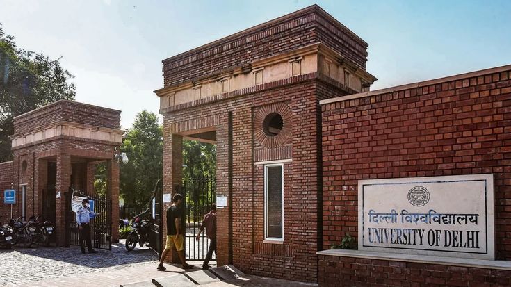 Delhi University Professor Found Murdered in Locked Vasundhara Enclave Flat