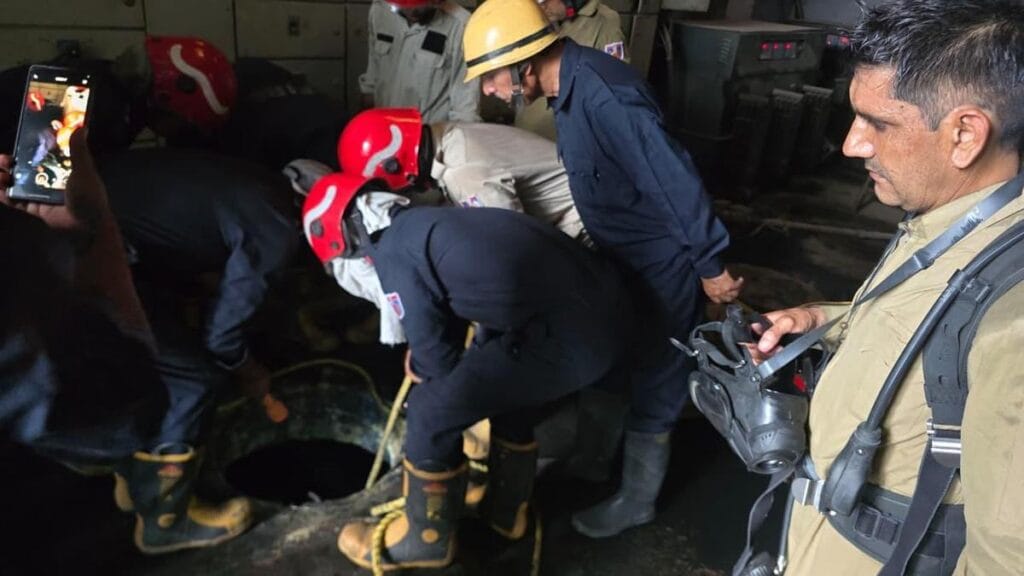 Delhi Septic Tank Tragedy: Three Workers Die in Mundka, Factory Owner Arrested