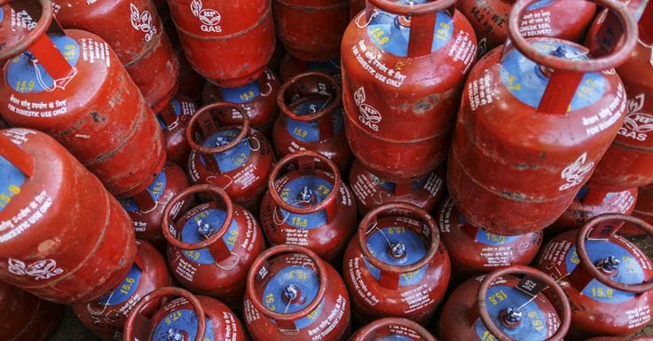 Commercial LPG Prices Hiked in Delhi and Kolkata as Global Energy Stress Hits India
