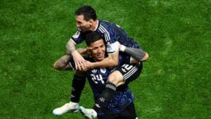 Argentina vs England FIFA World Cup Semifinal: Late Fernandez and Martinez Goals Send Reigning Champions Into Final