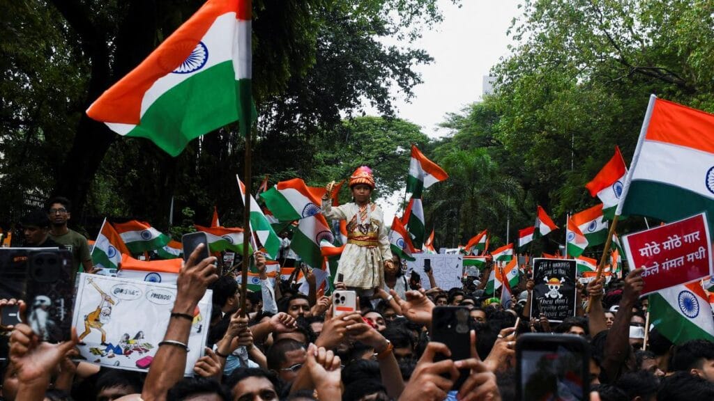Maharashtra to Withdraw FIRs Against Protesters, But Police Say Investigation Continues