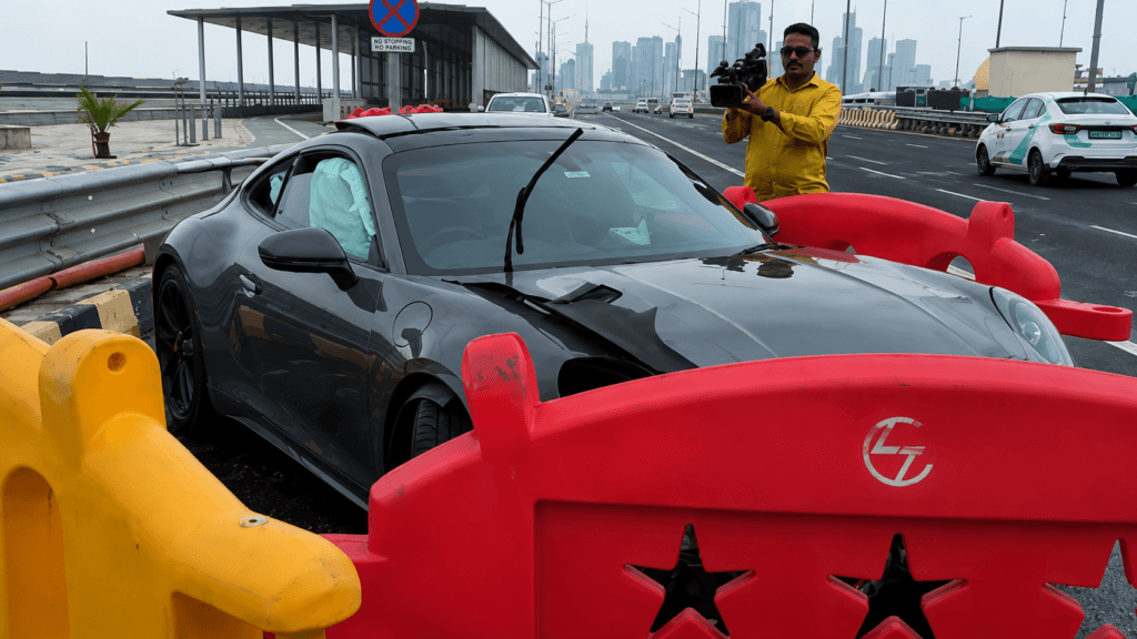 Speeding Porsche Crashes Into Divider on Mumbai Coastal Road, Driver Escapes Unhurt