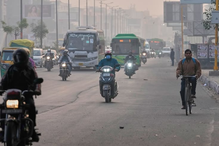 Delhi’s Rs 9,585 Crore Naya Safar Yojana Targets Old Commercial Vehicles to Cut Pollution