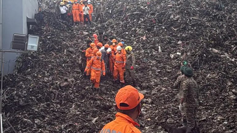 Pune Moshi Garbage Dump Collapse: Death Toll Rises to 8 as Search Continues for One Missing Worker