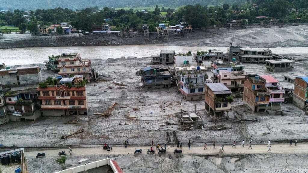 Nepal Flash Floods: Death Toll Rises to 675, Nearly 3,000 Missing as Rescuers Battle Mud and Rain