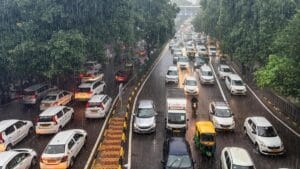 Delhi Rain: Heavy Showers Trigger Waterlogging and Traffic Chaos, More Rain Expected Through August 10