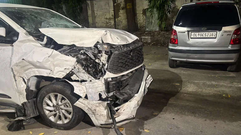 Delhi ITO Accident: 2 MLAs Among 6 Injured After CNG Cylinder Burst Sends Car Into SUV