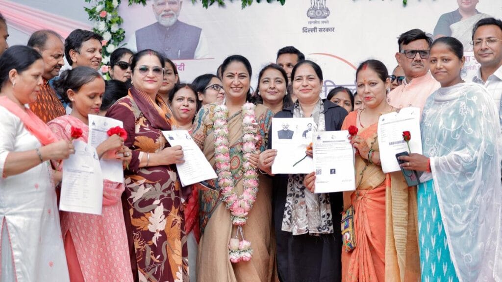 Delhi CM Launches Lakshmi Yojna Portal: ₹2,500 Monthly Aid for Women, ₹5,100 Crore Budget