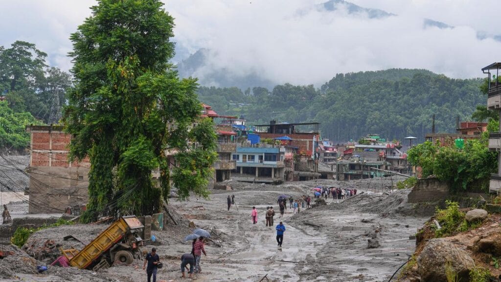 Nepal Flash Floods: Death Toll Crosses 620, Nearly 2,500 Evacuated; $4–5 Billion Needed for Rebuilding