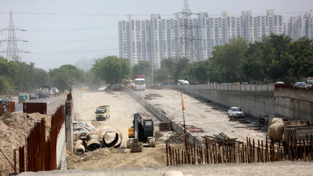 Delhi Construction Ban: NAREDCO Urges CM Rekha Gupta to Reconsider Winter Curbs