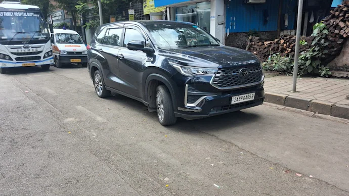 Mumbai Woman Runs Over 8-Year-Old Boy While Talking on Phone; Arrested for Culpable Homicide
