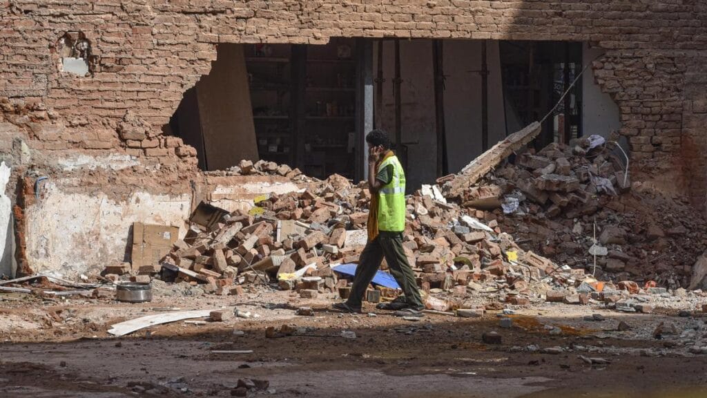 Delhi High Court Seeks Response on PIL for DU Hostels, Safety Audits of PGs After Satya Niketan Collapse